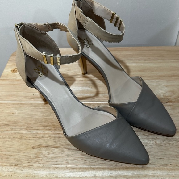 EUC - New York & Co. Adriana Shoes - Picture 3 of 5